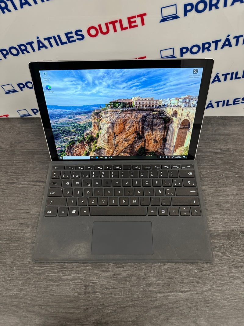 Microsoft Surface Pro 6 Core i5 i5-8350U 1.7GHz (Total: 4 cores) 16GB 256GB SSD
