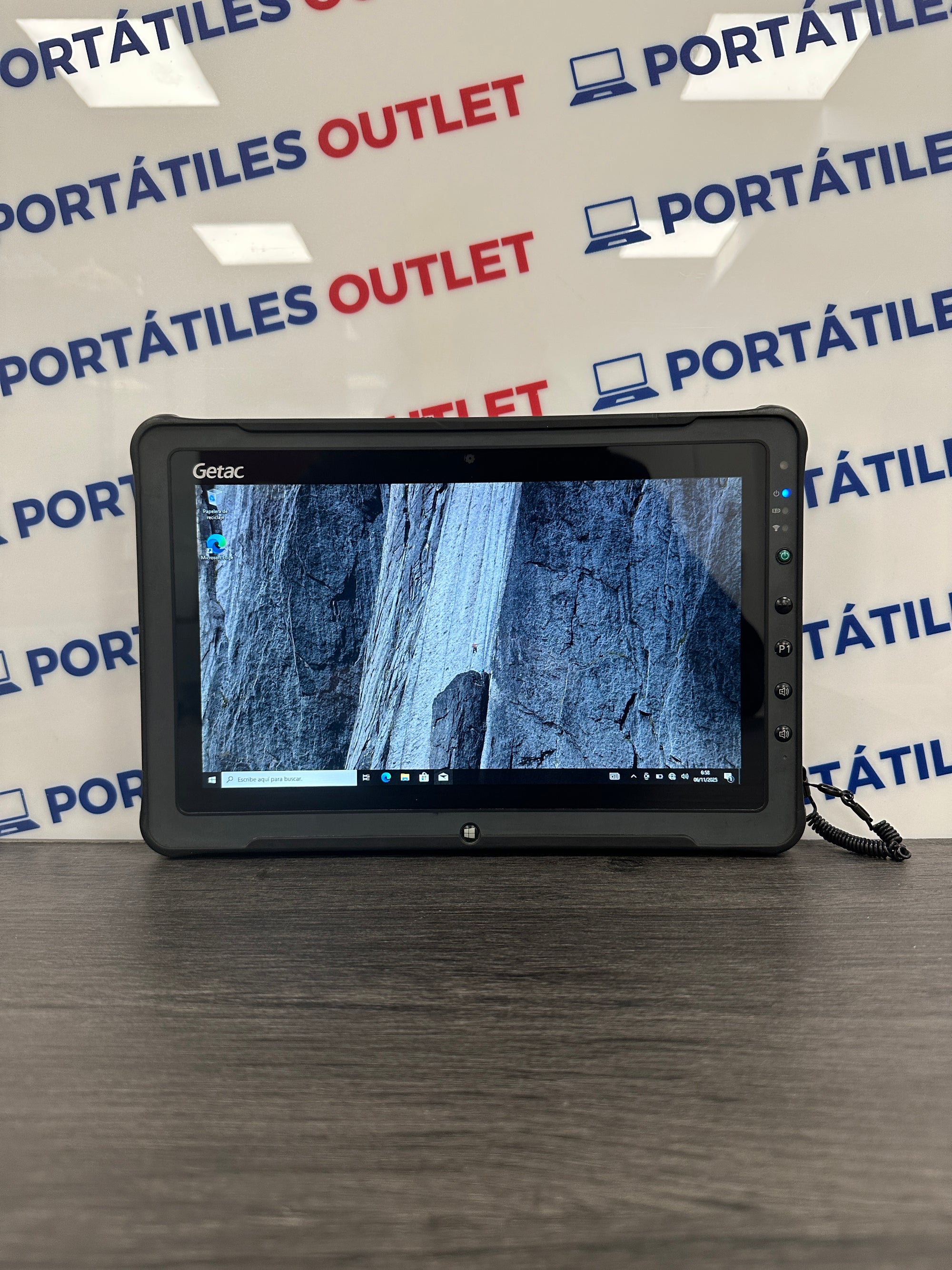 Getac Rugged Tablet F110 G4 Core i5 i5-7200U 2.5GHz (Total: 2 núcleos) 8GB 128GB SSD - Portátiles Outlet
