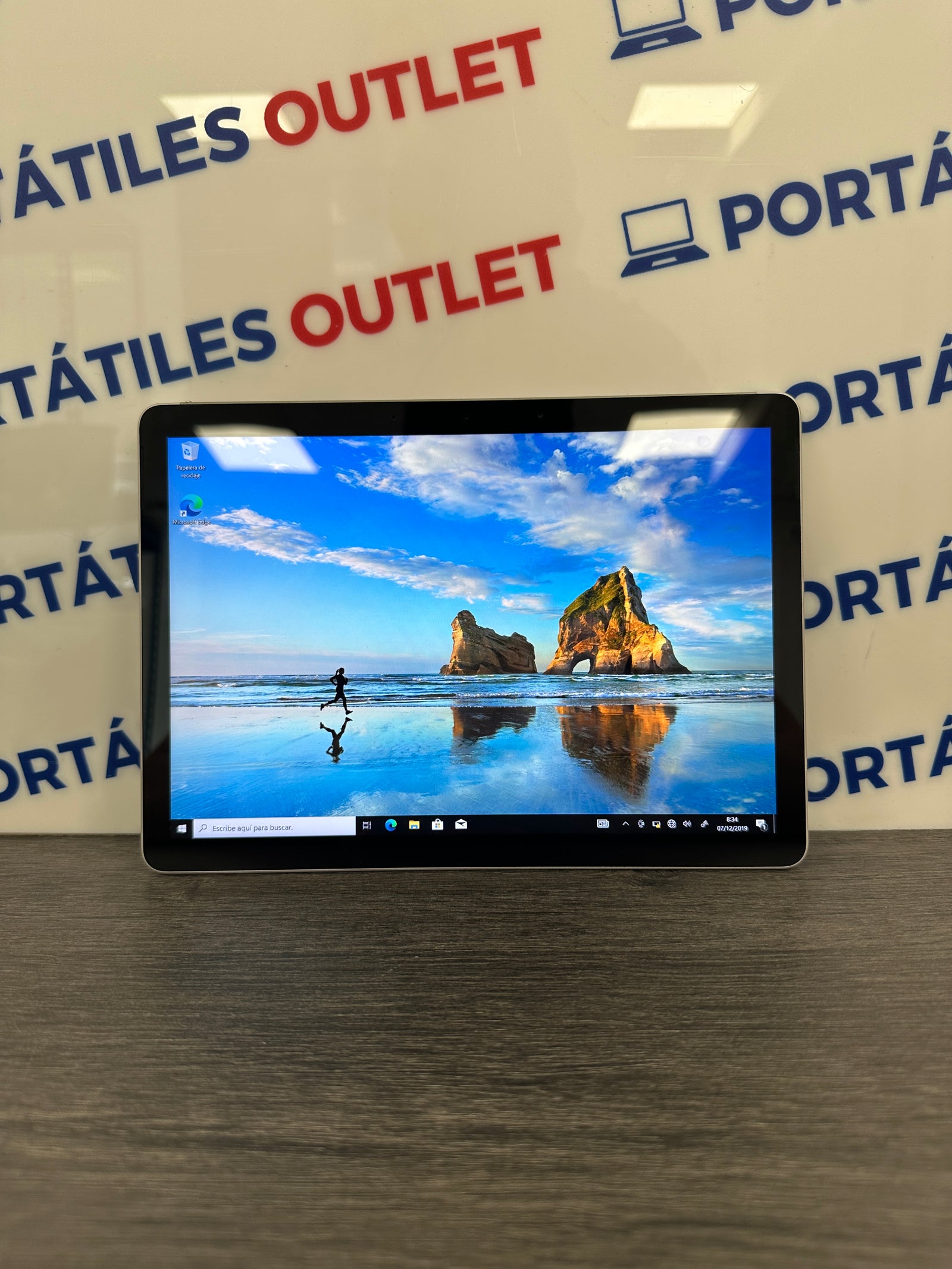 Microsoft Surface GO 2 Core M3 M3-8100Y 1.1GHz (Total: 2 cores) 8GB 128GB SSD - Portátiles Outlet