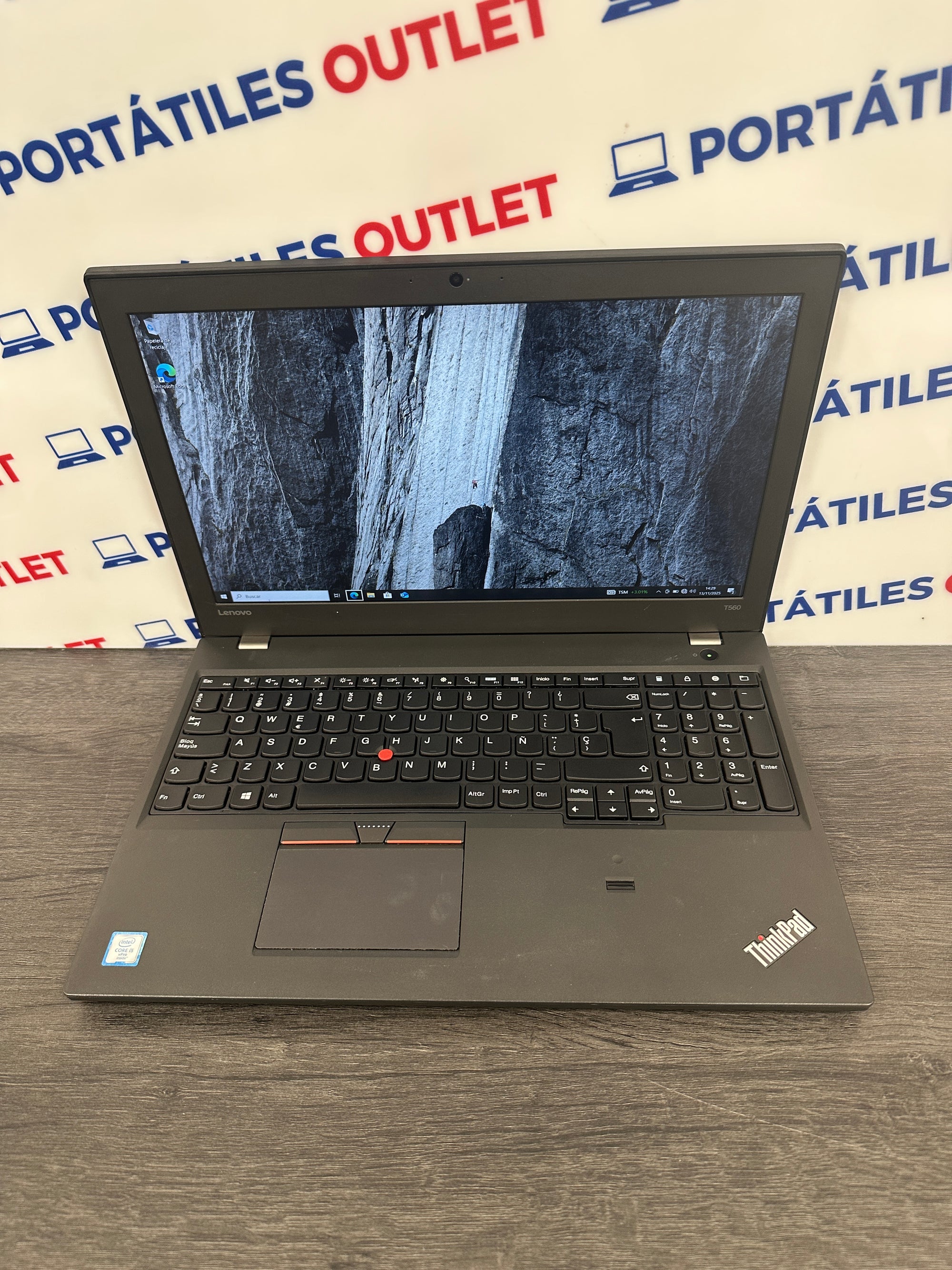 Lenovo Thinkpad T560 Core i5 i5-6300U 2.4GHz (Total: 2núcleos) 8GB 256GB SSD - Portátiles Outlet