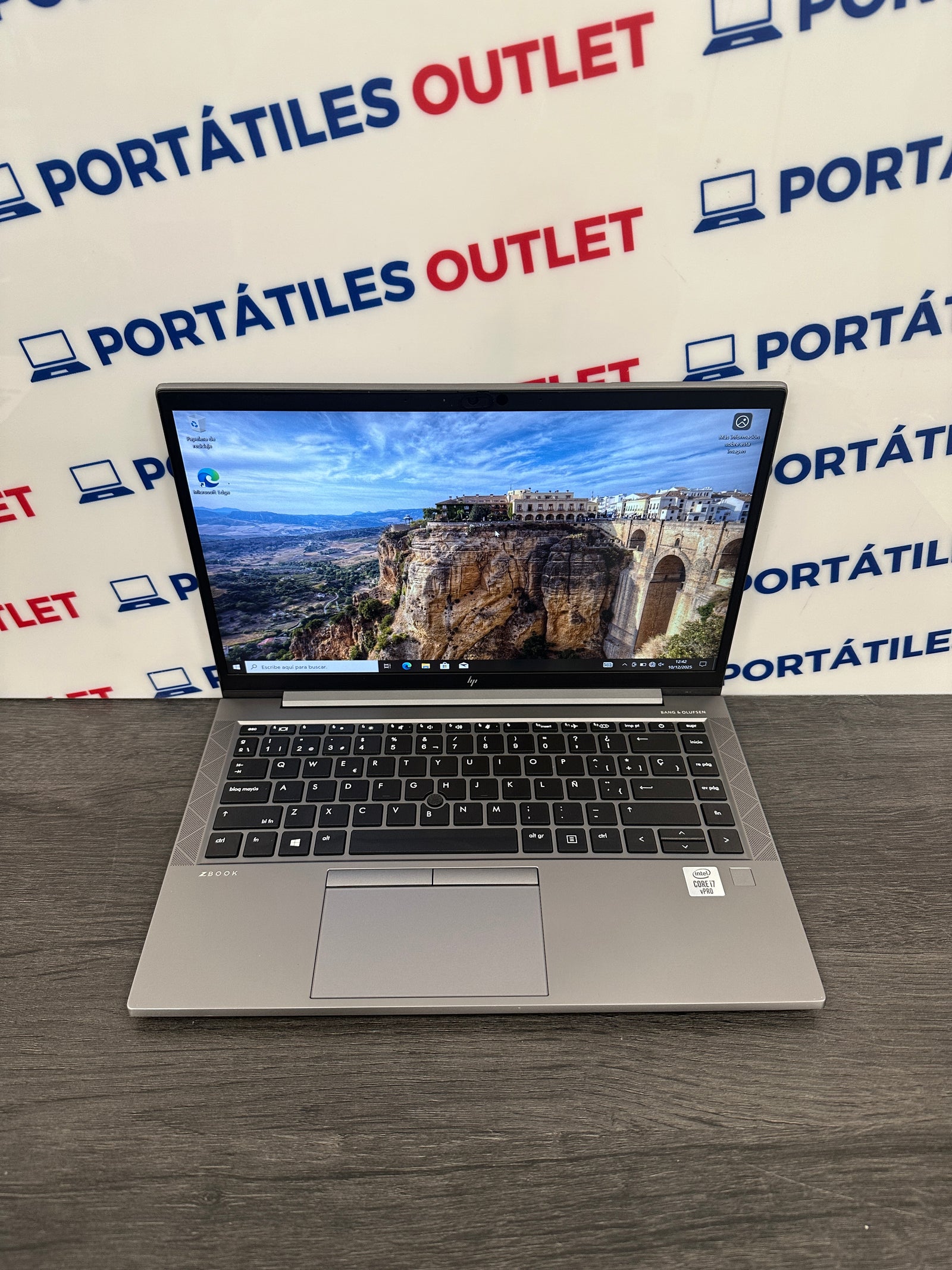 HP ZBOOK FIREFLY 14 G7  Core i7 i7-10610U 1.8GHz (Total: 4 núcleos) 16GB 512GB SSD