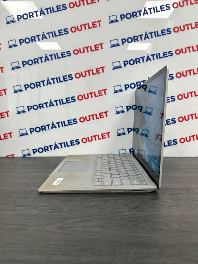 Microsoft Surface Laptop 2 Core i7 i7-8650U 1.9GHz (Total: 2 cores) 8GB 256GB SSD