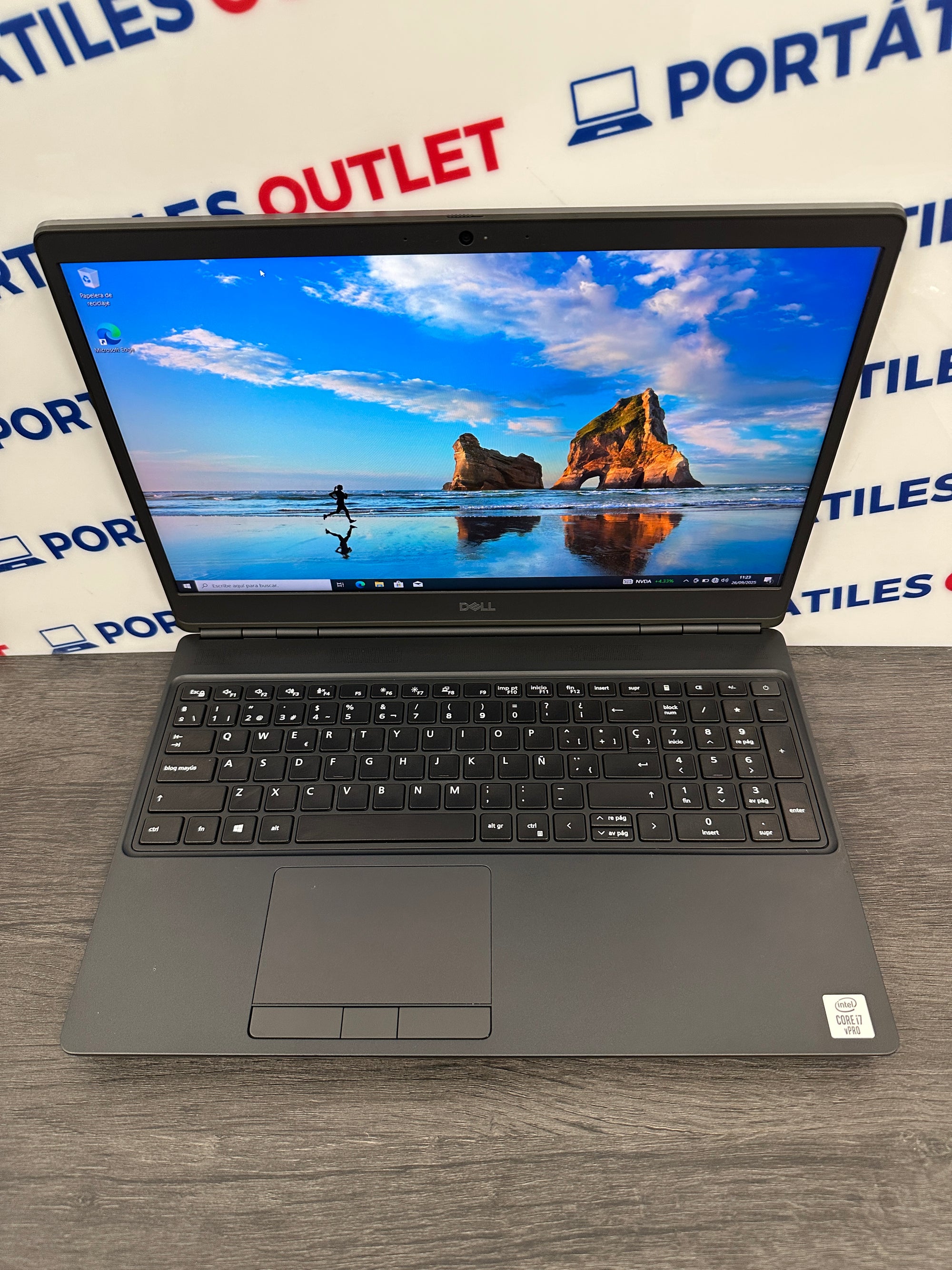 Dell Precision 7550 Core i7 i7-10850H 2.7GHz (Total: 6 núcleos) 64GB 1TB SSD