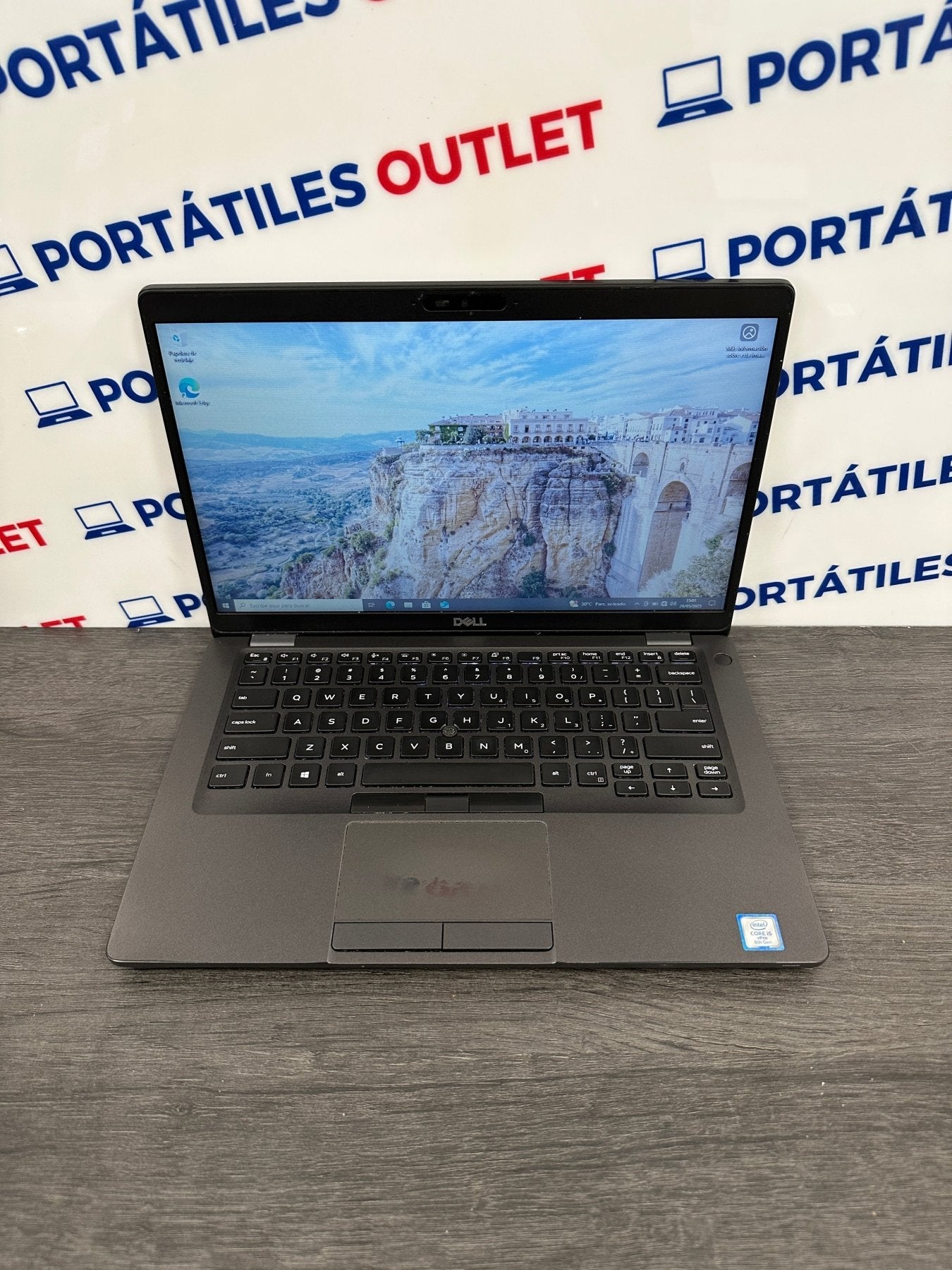Dell Latitude 5400 - Portátiles Outlet