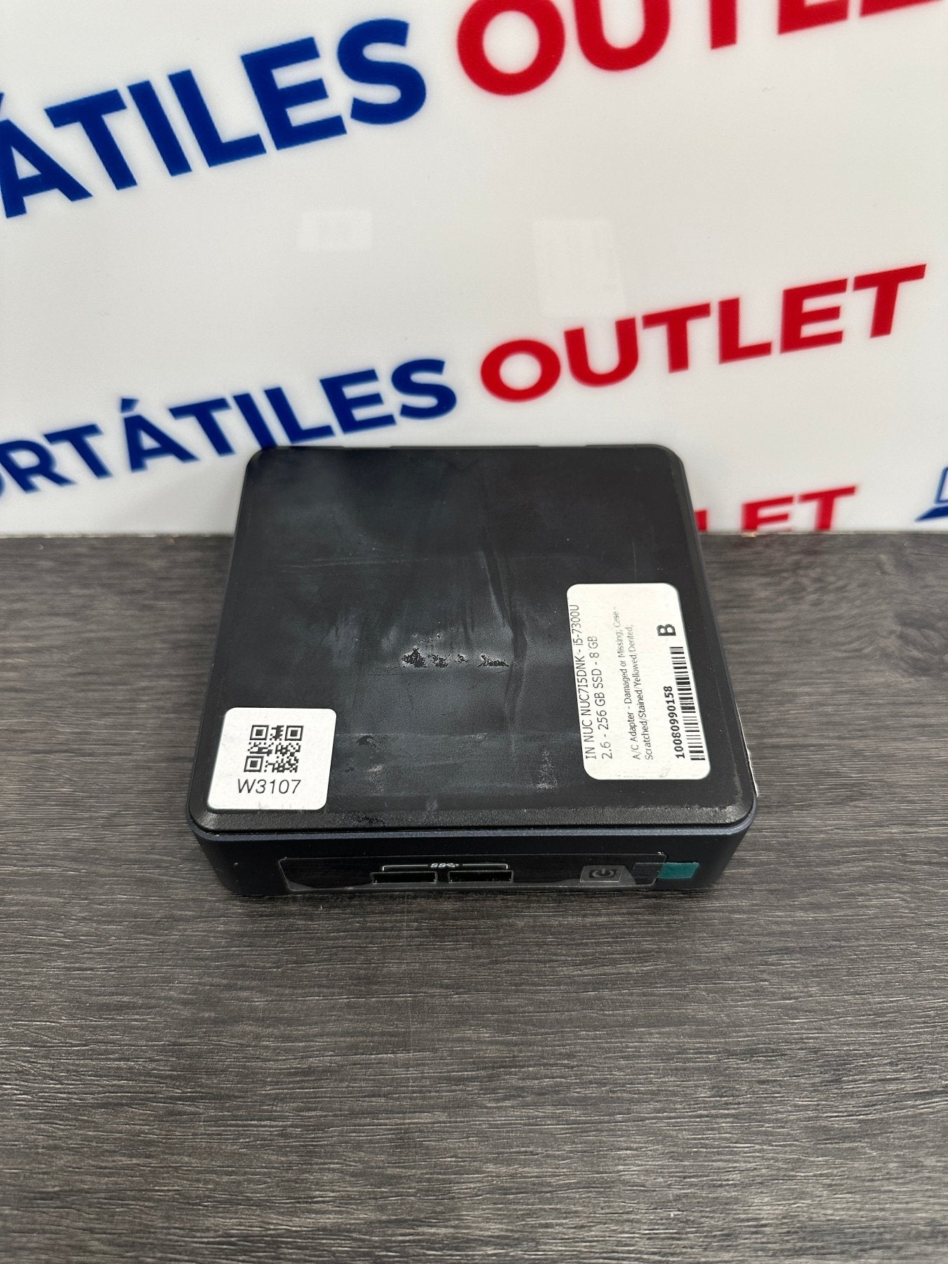 INTEL NUC NUC715DNK Core i5 i5 - 7300U 2.6GHz (Total: 2 núcleos) 8GB 256GB SSD - Portátiles Outlet