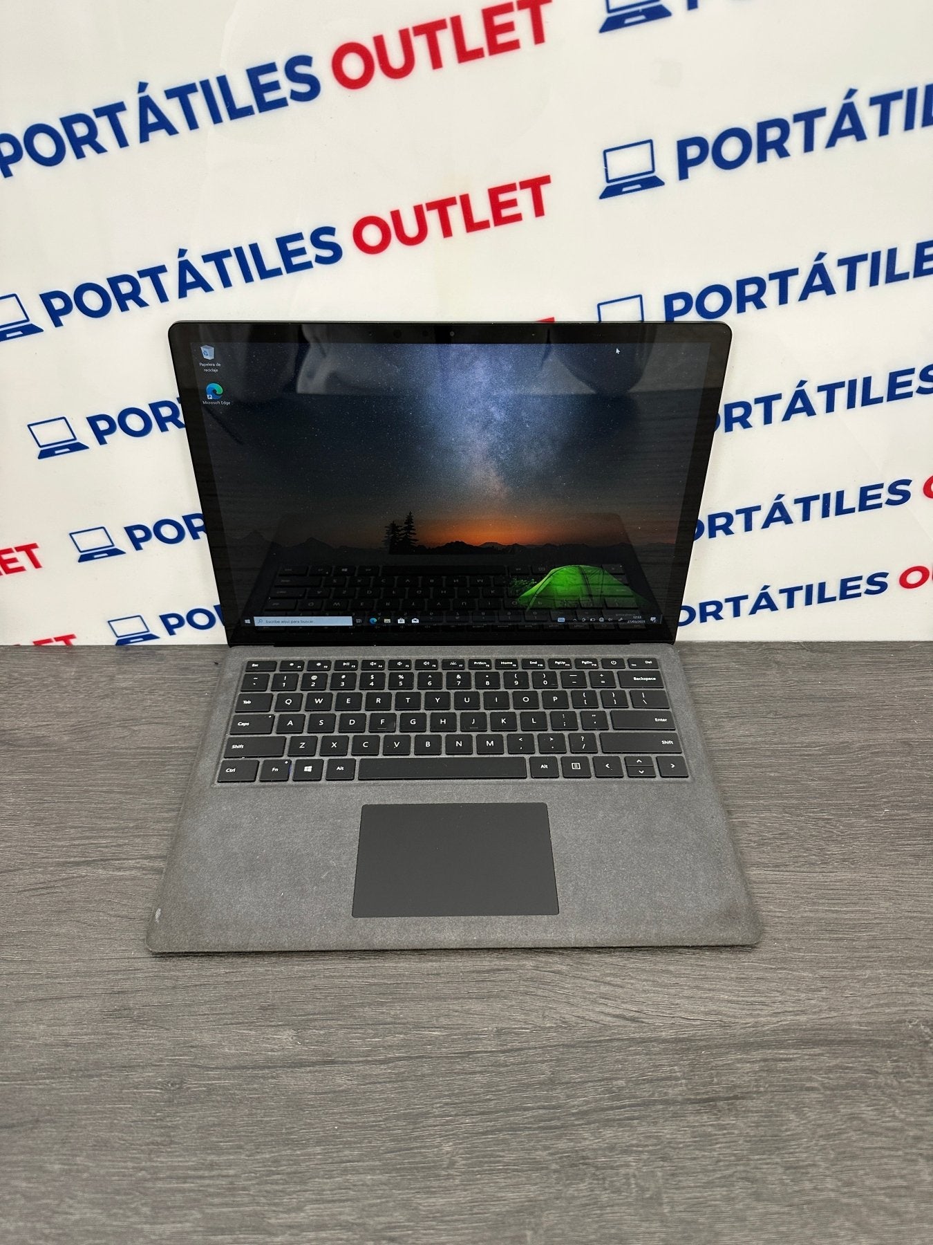Microsoft Corp Surface Laptop 2 - Portátiles Outlet