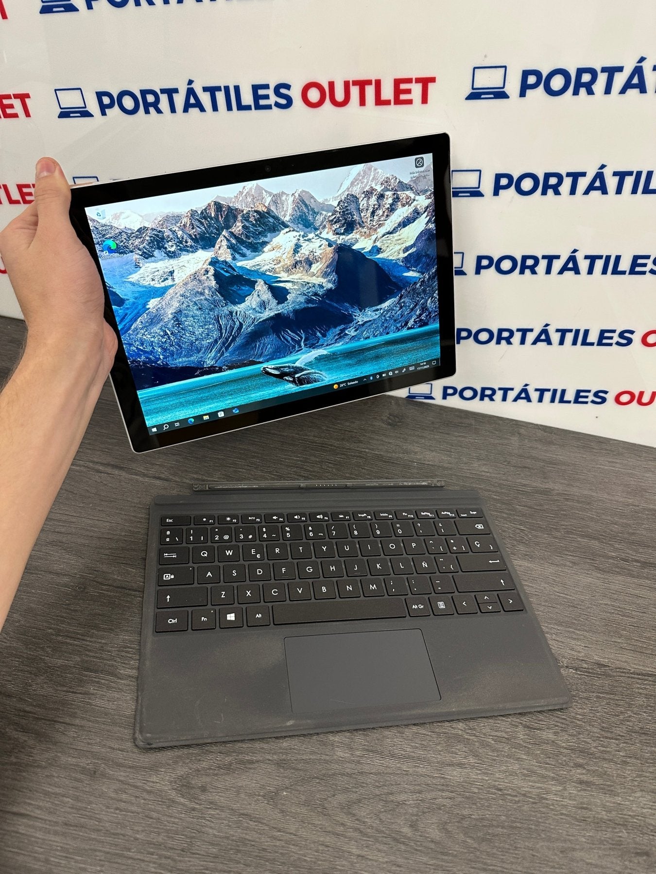 Microsoft Corp Surface Pro 5 Core i5 - 7300U 2.6GHz 8GB 256GB SSD - Portátiles Outlet